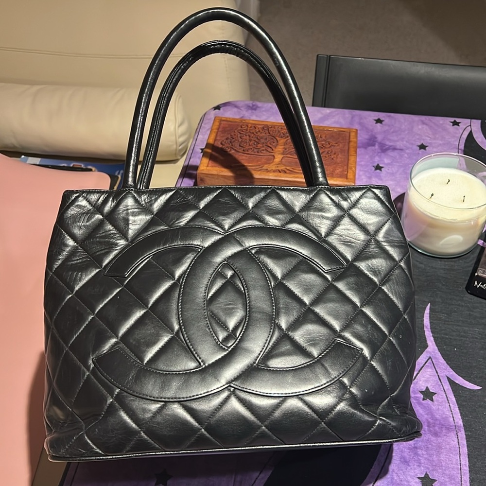 Chanel Handbag - Picture 12 of 12
